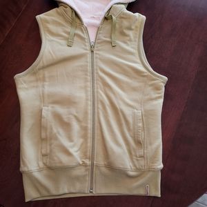 Columbia Vest, Cotton Bend with Soft Fleece Lining. Women's size small